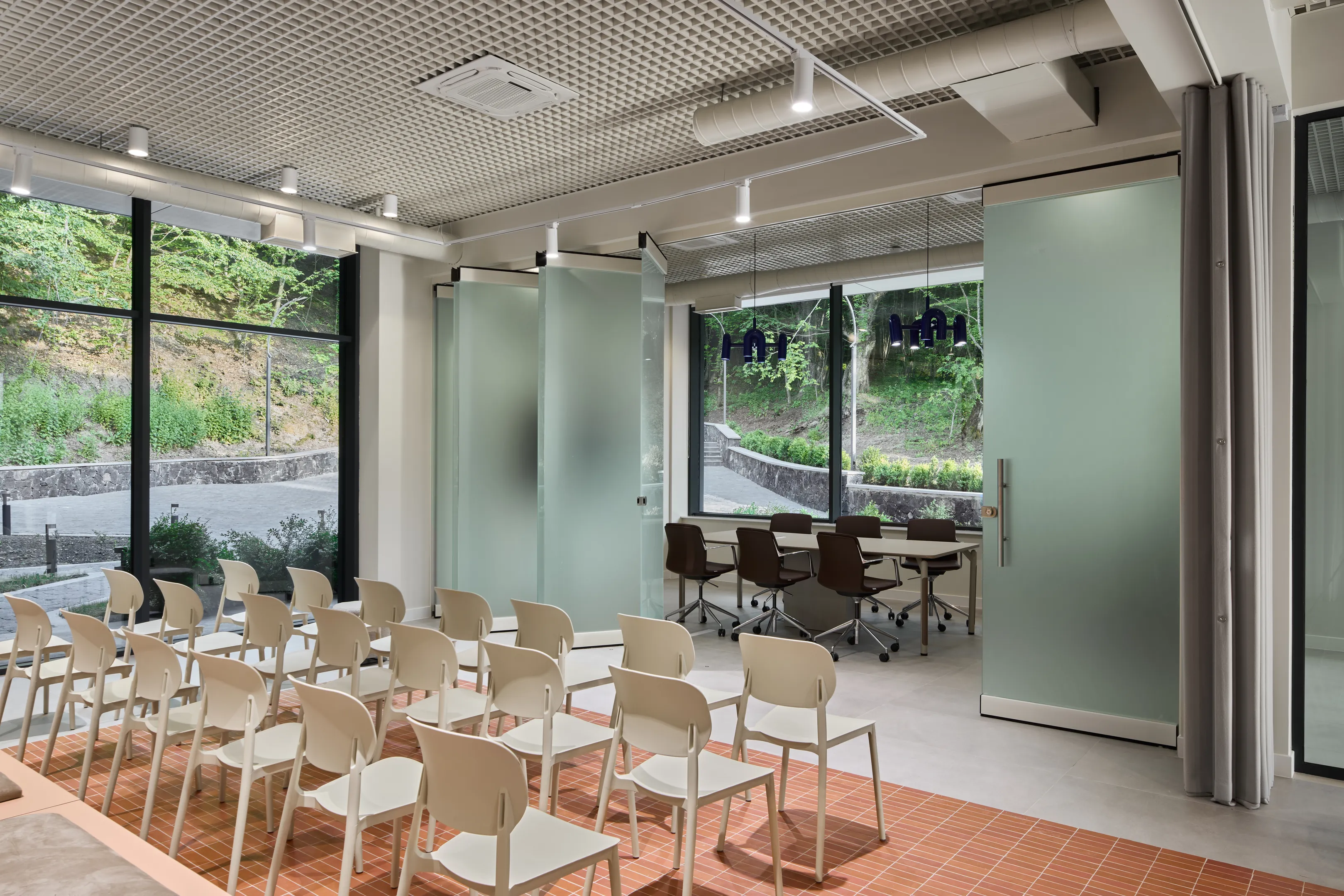 Villa3_Lecture zone_Green Rock.jpg